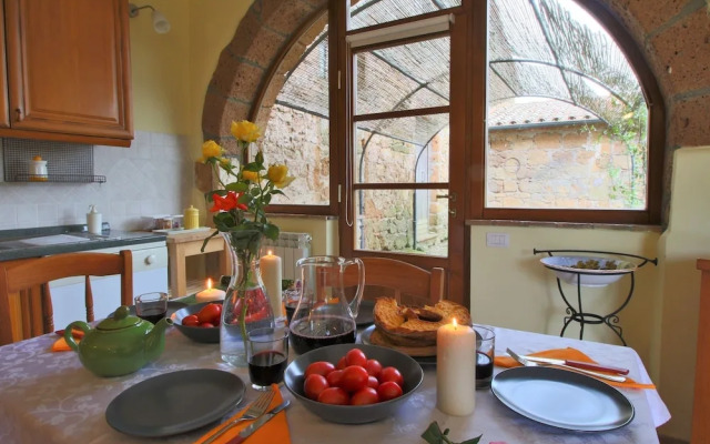 Farmhouse in Sorano Near Lake Bolsena