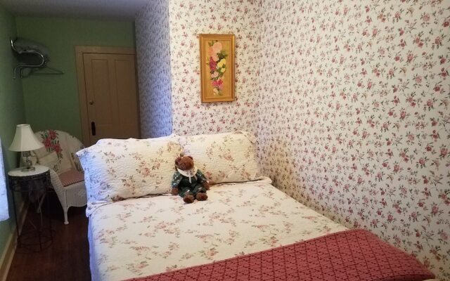 Ozark Country Inn Bed & Breakfast