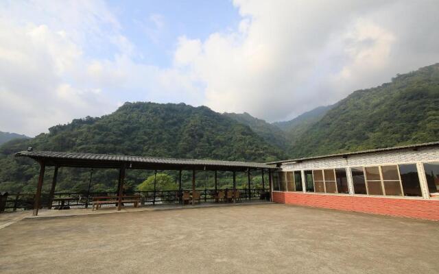 Yotai Spring Guest House