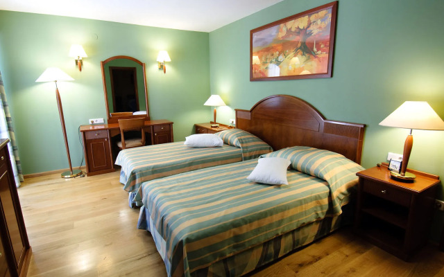 Fontana Bayside Park