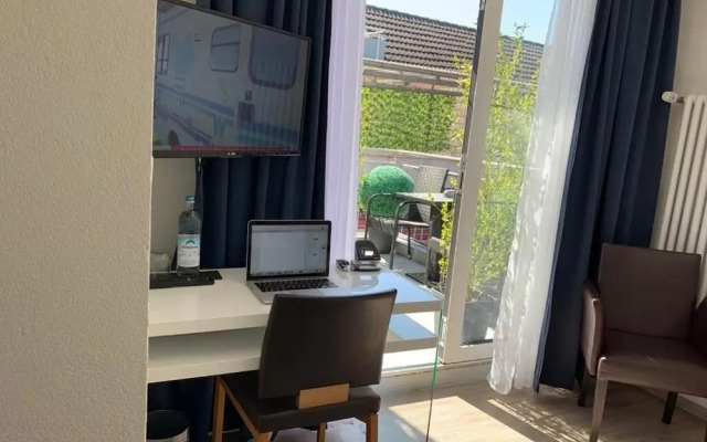 Stadthotel am Adenauerplatz