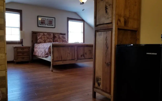 The Lofts at Mendelbaum Cellars