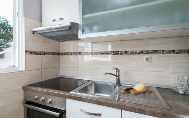 Alluring Holiday Home in Korčula with Whirlpool