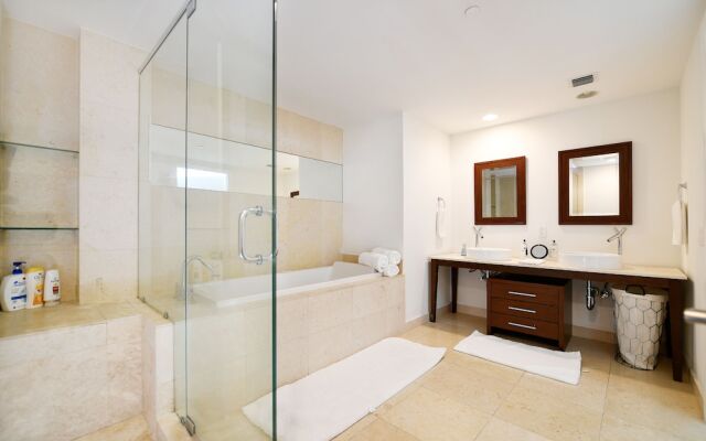 Miami World Rental - Iconbrickell 4810