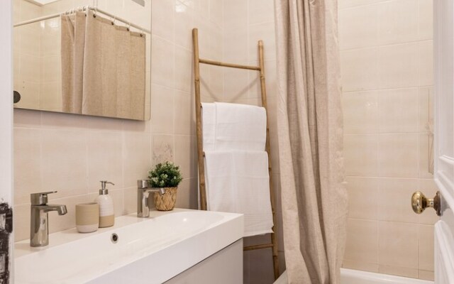Altido Superb Flat W/Ocean View
