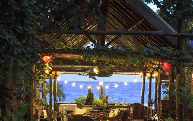 Savasi Island Resort
