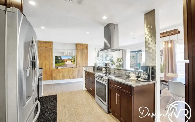 Stunning Waterfront 3BR with Heated POOL