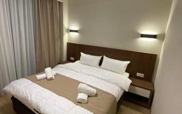 crystal residence 628