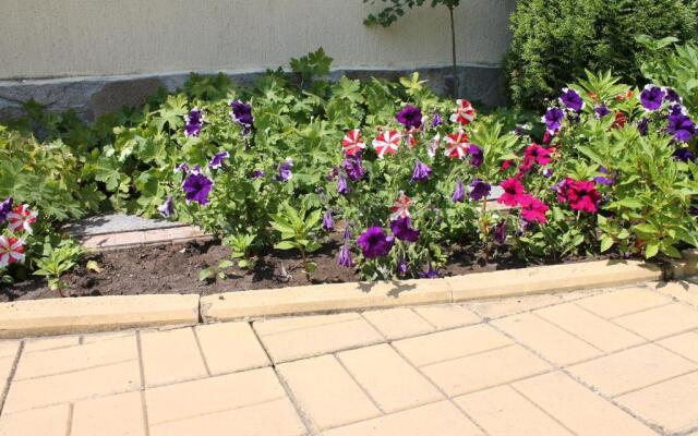 Aqua Blue Apartments