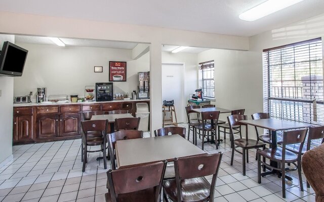 Econo Lodge Brownsville