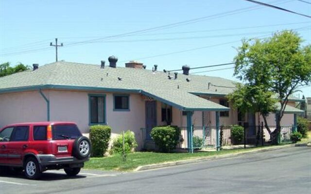 Budget Inn & Suites Sacramento