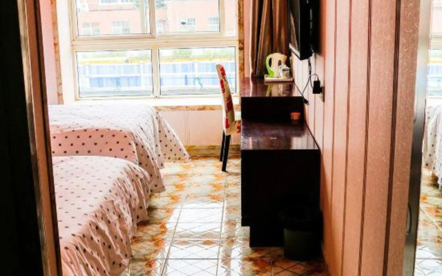 Deyuanju Business Hotel