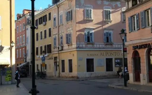 Studio Apartment Rosemary