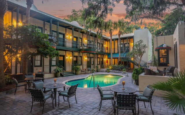 Village Inn and Pub - Adults Only