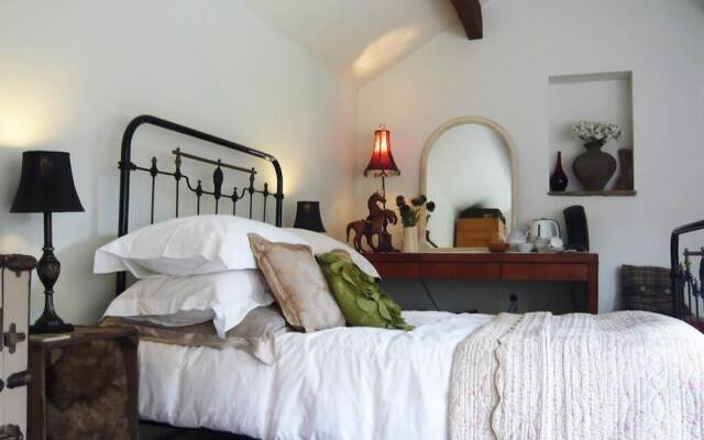 Fuchsia Bank Cottage