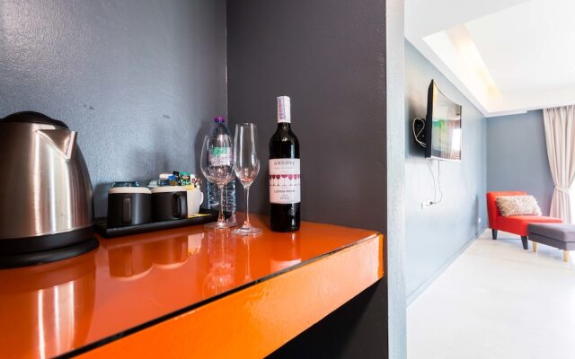Moxi Boutique Hotel