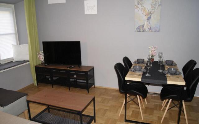 Under Castle Apartment