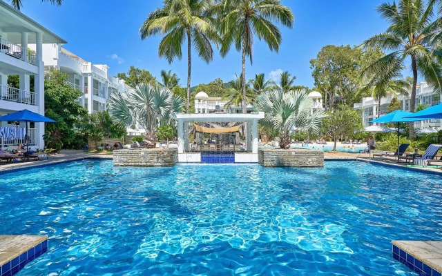 Beach Club Oceanview Apartment 1221-2 Palm Cove