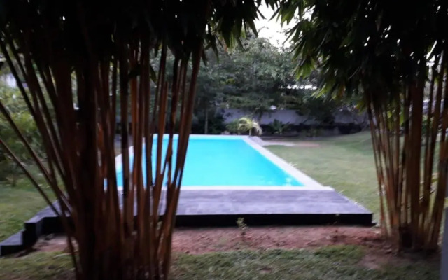Hikka Holiday Inn