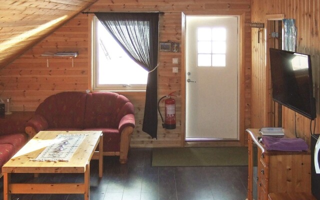 6 Person Holiday Home in Rebbenes