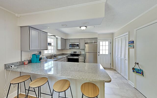 60413ave 3 Bedroom Home