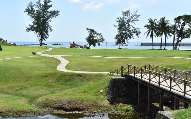 Bintan Lagoon Resort