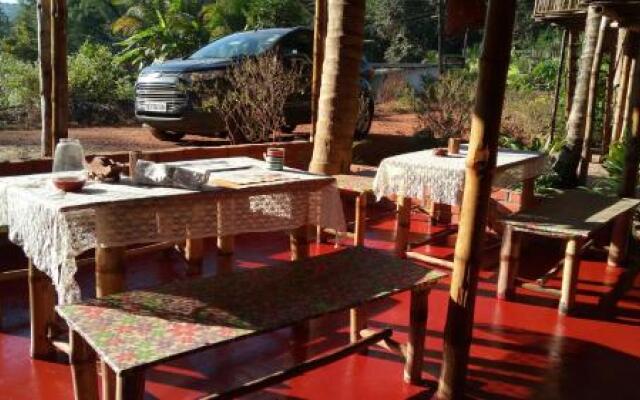 Om Gravity Eco Resort