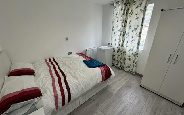 Drayton Dream House - 6 Bedrooms