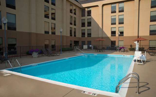 Hampton Inn Louisville-Airport