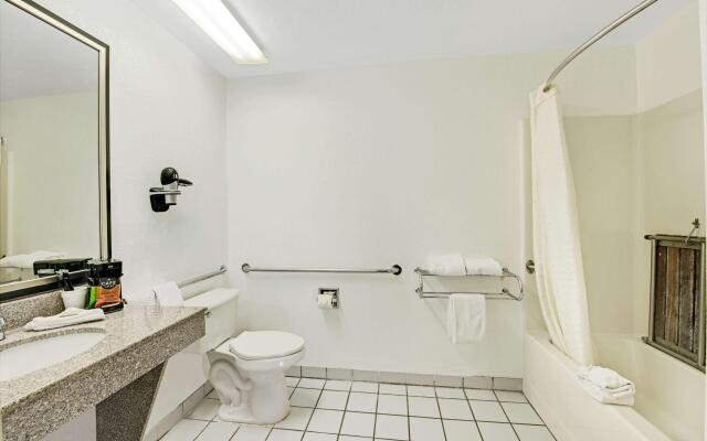 SureStay Plus by Best Western San Antonio Airport