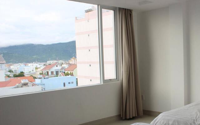 Mayfair Da Nang Hotel