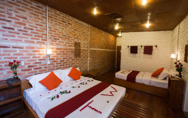 Teak Wood Hotel
