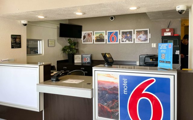 Motel 6 Cheyenne, WY