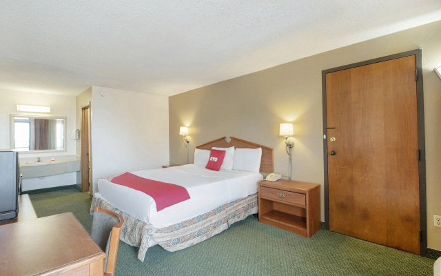 OYO Hotel Tulsa International Airport