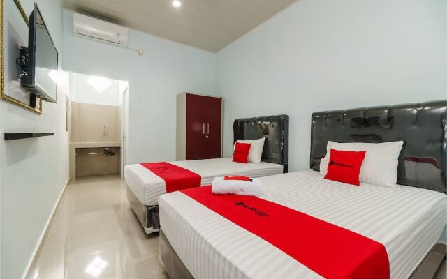 Awan Kost by Reddoorz