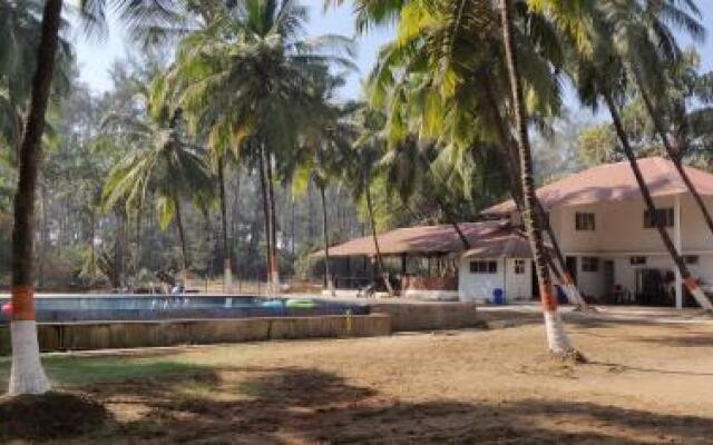 70% Beach Resort