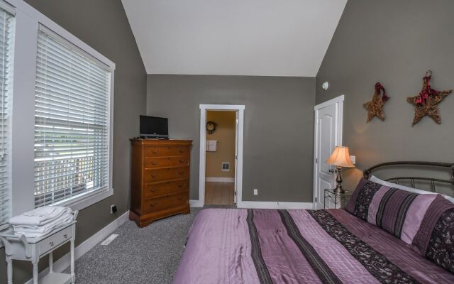 Greens at the Lake 5 Bedroom House