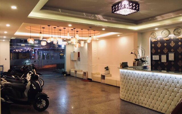 White Star Hotel