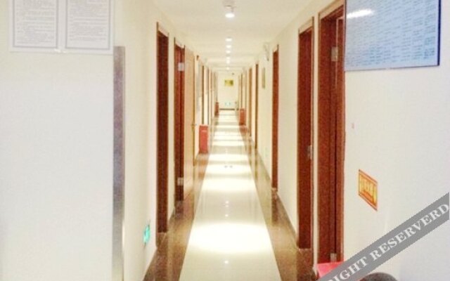 100 Inn Hotel (Gucheng Subway Station)