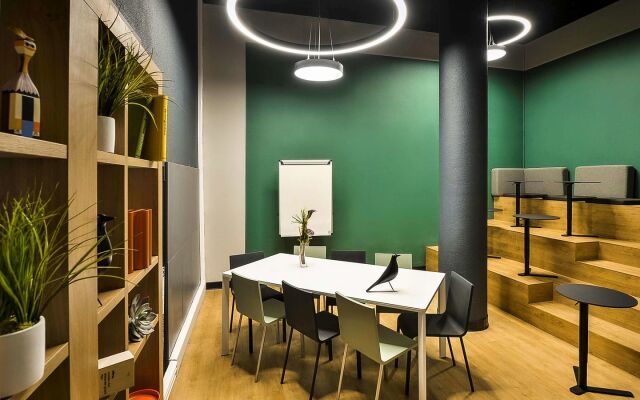 Ibis Annecy Cran Gevrier Hotel