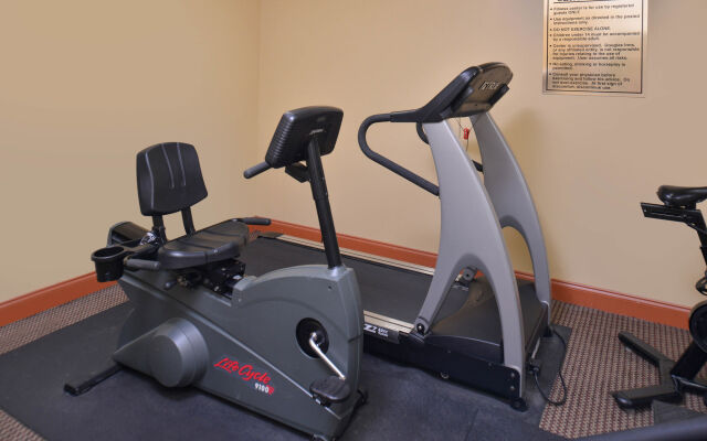 Douglas Inn And Suites