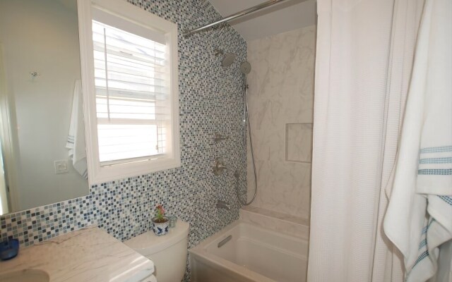 33rd St 68149 by RedAwning