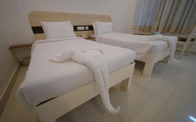 Hotel Palmyra Grand Inn