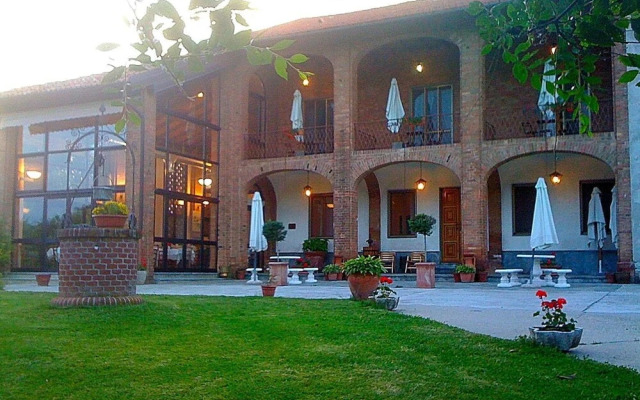 Tenuta Monvillone Country House & Restaurant