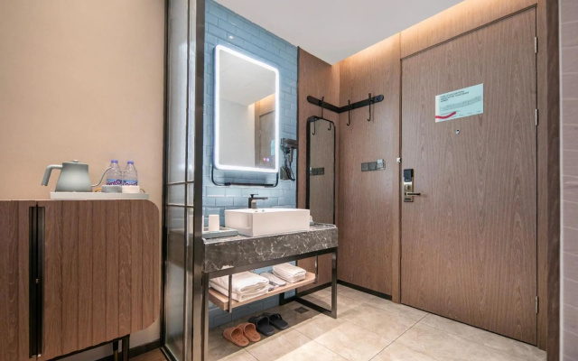 Echarm Hotel Jingzhou Honghu Long Street