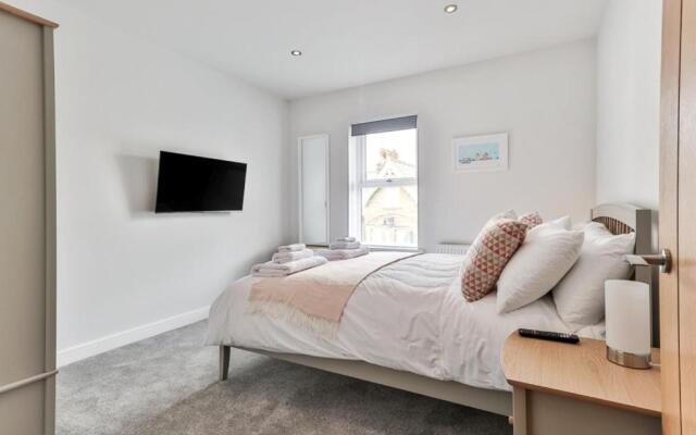 Belle House, Apt 5