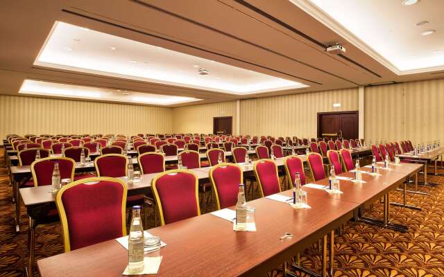 Radisson Blu Carlton Hotel, Bratislava
