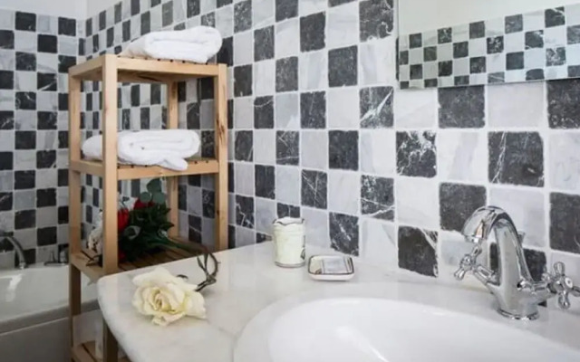Pretty Apartment in Ascoli Piceno with Hot Tub