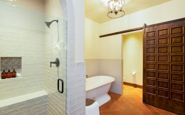 Europa Village Wineries and Resort