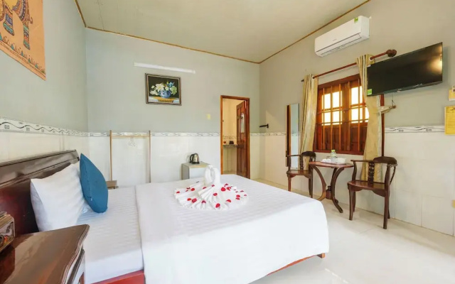 Green Bungalow Garden Resort